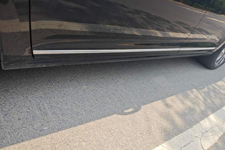 Used Volkswagen Passat New Energy 2023 430 PHEV Hybrid Elite Edition Left Side Sill