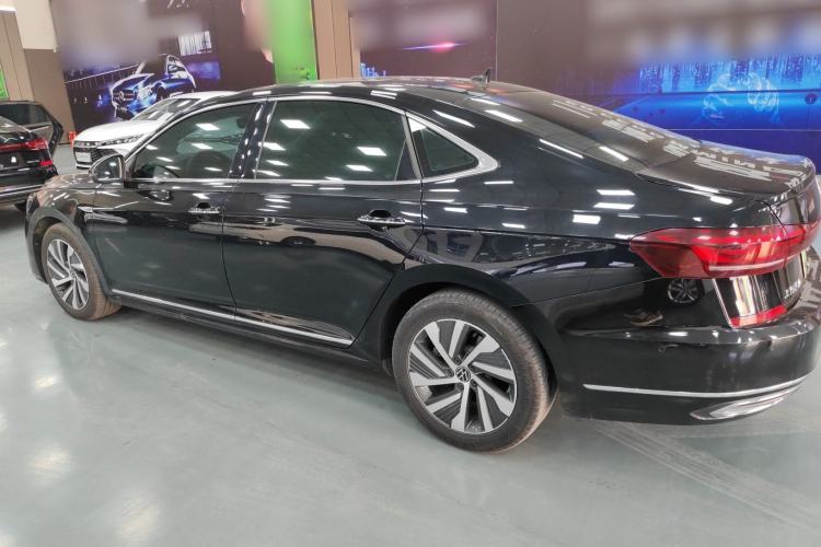 Used Volkswagen Passat New Energy 2023 430 PHEV Hybrid Luxury Edition Left Side