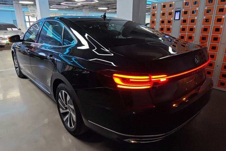 Used Volkswagen Passat New Energy 2023 430 PHEV Hybrid Elite Edition Rear Left 45 Deg
