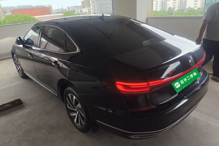 Used Volkswagen Passat New Energy 2023 430 PHEV Hybrid Luxury Edition Rear Left 45 Deg