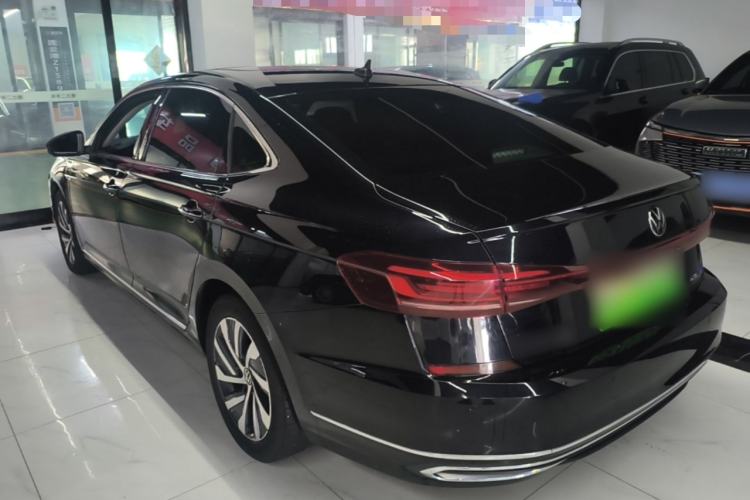 Used Volkswagen Passat New Energy 2023 430 PHEV Hybrid Luxury Edition Rear Left 45 Deg