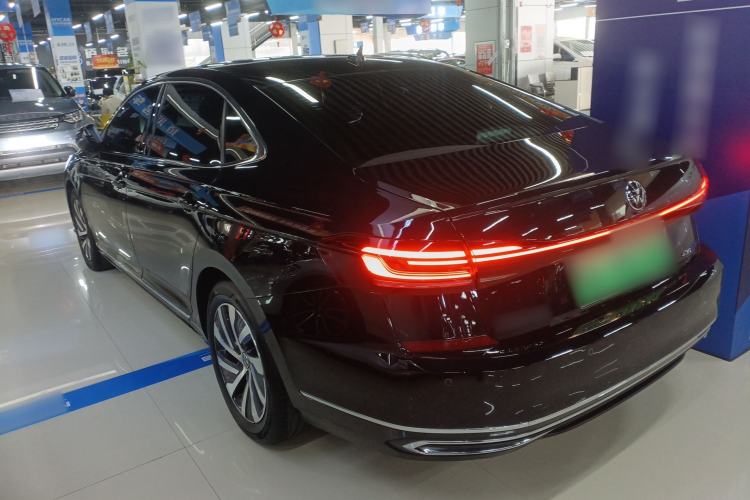 Used Volkswagen Passat New Energy 2023 430 PHEV Hybrid Elite Edition Rear Left 45 Deg