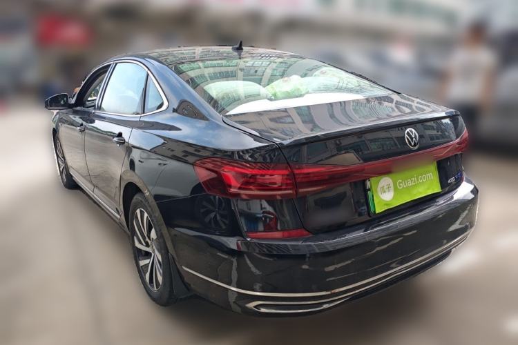 Used Volkswagen Passat New Energy 2023 430 PHEV Hybrid Luxury Edition Rear Left 45 Deg