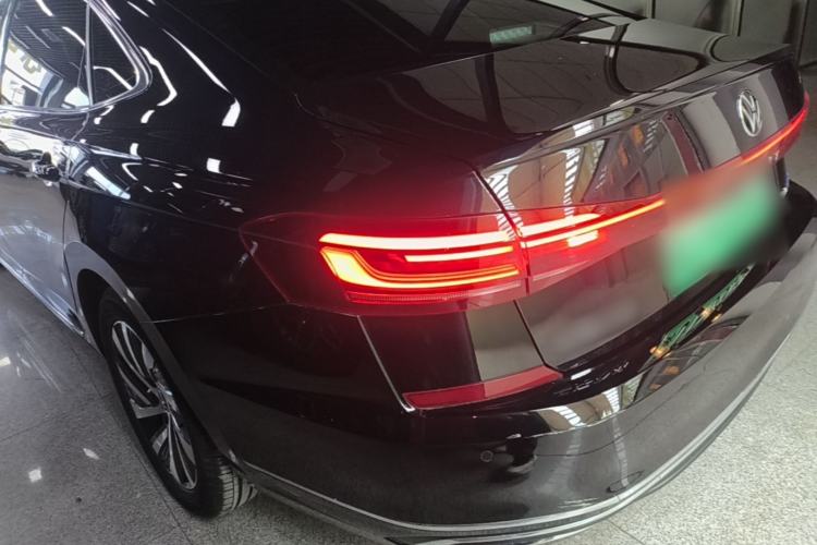Used Volkswagen Passat New Energy 2023 430 PHEV Hybrid Elite Edition Rear Left 45 Deg