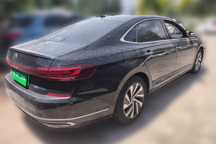 Used Volkswagen Passat New Energy 2023 430 PHEV Hybrid Luxury Edition Rear Right 45 Deg
