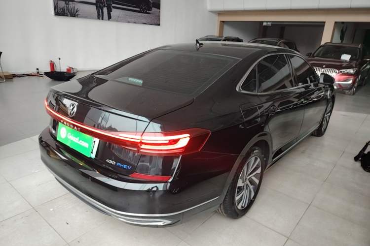 Used Volkswagen Passat New Energy 2023 430 PHEV Hybrid Elite Edition Rear Right 45 Deg