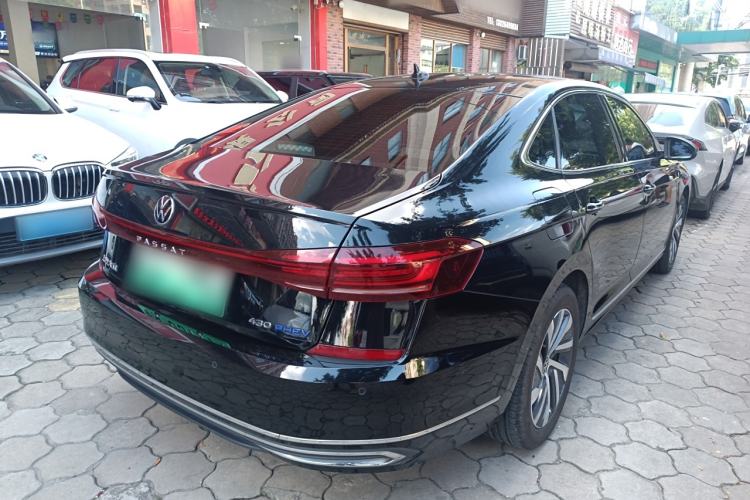 Used Volkswagen Passat New Energy 2023 430 PHEV Hybrid Luxury Edition Rear Right 45 Deg