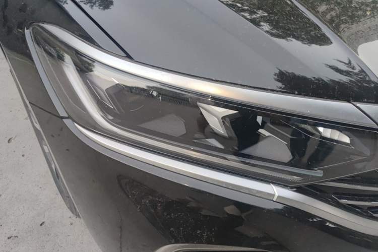 Used Volkswagen Passat New Energy 2023 430 PHEV Hybrid Elite Edition Right Front Headlight