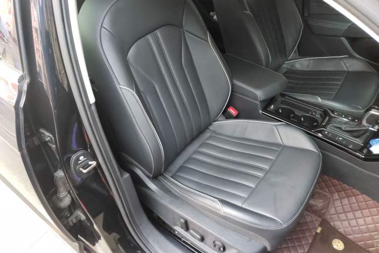 Used Volkswagen Passat New Energy 2023 430 PHEV Hybrid Elite Edition Right Front Seat