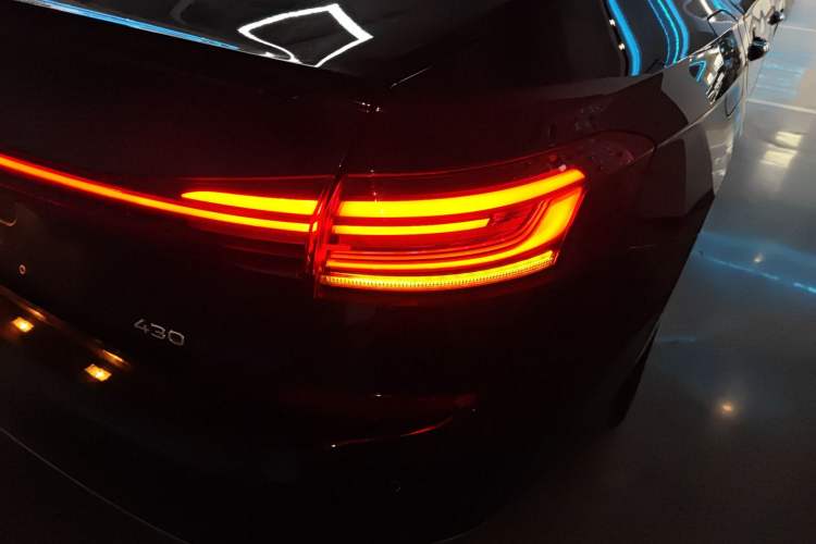 Used Volkswagen Passat New Energy 2023 430 PHEV Hybrid Elite Edition Right Rear Taillight