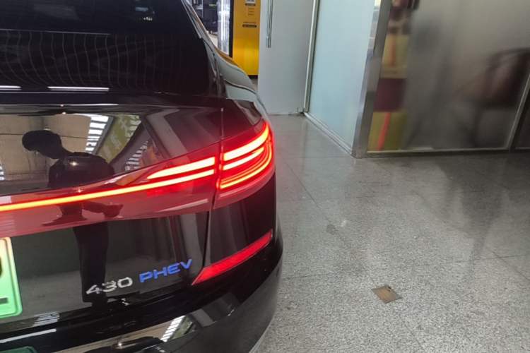 Used Volkswagen Passat New Energy 2023 430 PHEV Hybrid Elite Edition Right Rear Taillight