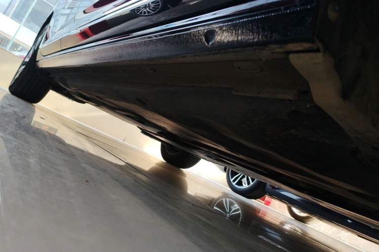 Used Volkswagen Passat New Energy 2023 430 PHEV Hybrid Elite Edition Right Side Sill