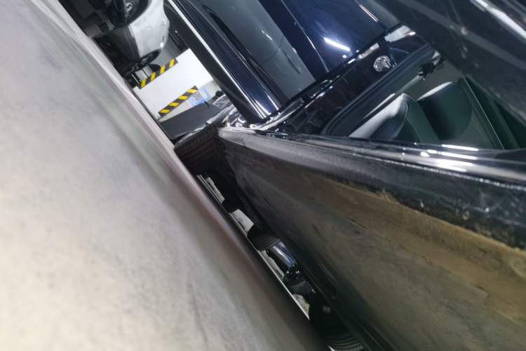 Used Volkswagen Passat New Energy 2023 430 PHEV Hybrid Elite Edition Right Side Sill