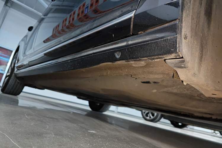 Used Volkswagen Passat New Energy 2023 430 PHEV Hybrid Elite Edition Right Side Sill