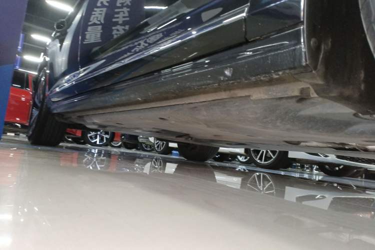 Used Volkswagen Passat New Energy 2023 430 PHEV Hybrid Elite Edition Right Side Sill