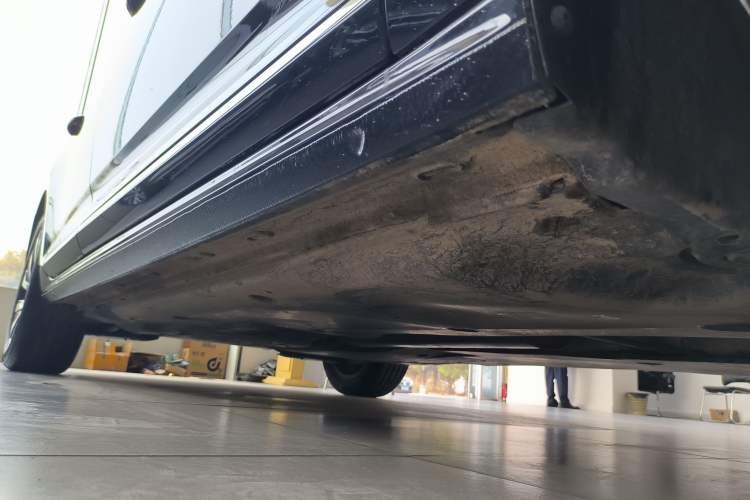 Used Volkswagen Passat New Energy 2023 430 PHEV Hybrid Elite Edition Right Side Sill
