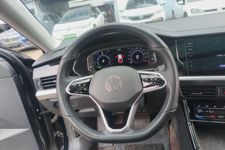 Used Volkswagen Passat New Energy 2023 430 PHEV Hybrid Elite Edition Steering Wheel