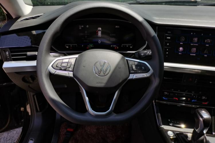 Used Volkswagen Passat New Energy 2023 430 PHEV Hybrid Elite Edition Steering Wheel