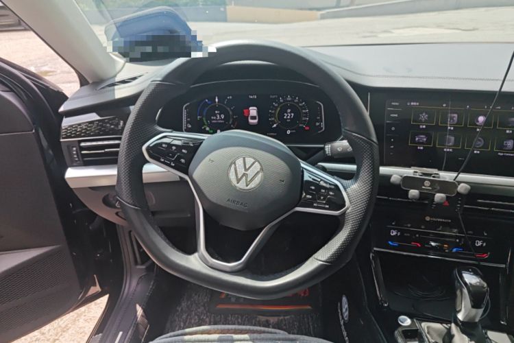 Used Volkswagen Passat New Energy 2023 430 PHEV Hybrid Luxury Edition Steering Wheel