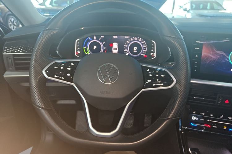 Used Volkswagen Passat New Energy 2023 430 PHEV Hybrid Elite Edition Steering Wheel