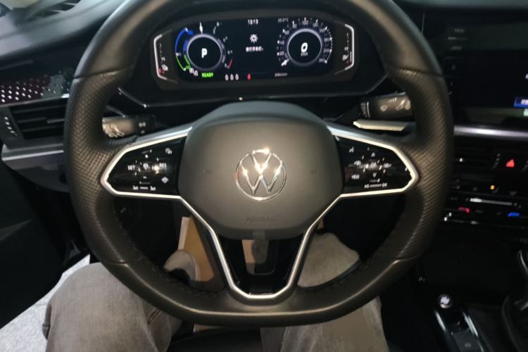 Used Volkswagen Passat New Energy 2023 430 PHEV Hybrid Elite Edition Steering Wheel