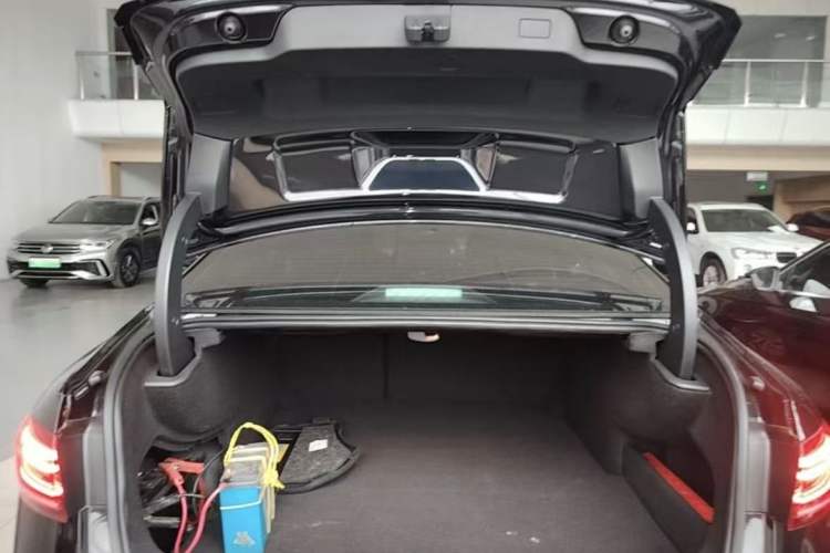 Used Volkswagen Passat New Energy 2023 430 PHEV Hybrid Elite Edition Trunk