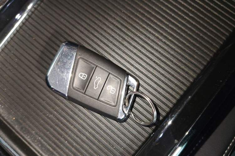 Used Volkswagen Passat New Energy 2023 430 PHEV Hybrid Elite Edition Vehicle Key