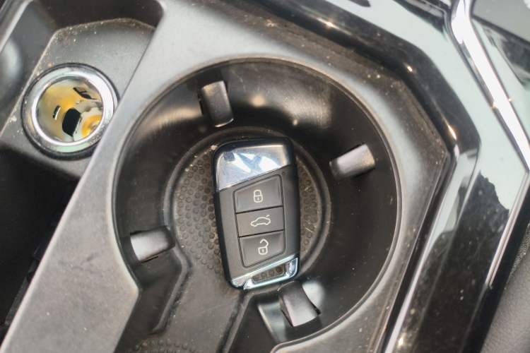 Used Volkswagen Passat New Energy 2023 430 PHEV Hybrid Elite Edition Vehicle Key