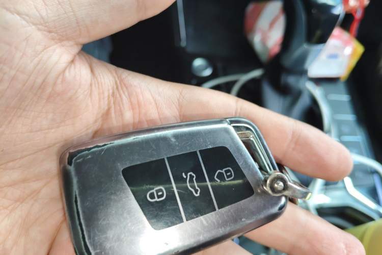 Used Volkswagen Passat New Energy 2023 430 PHEV Hybrid Luxury Edition Vehicle Key