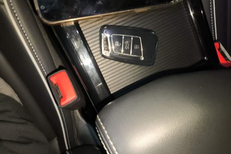 Used Volkswagen Passat New Energy 2023 430 PHEV Hybrid Elite Edition Vehicle Key