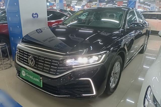 Ojetý Volkswagen Passat New Energy 2025 430 PHEV Hybrid Business Edition