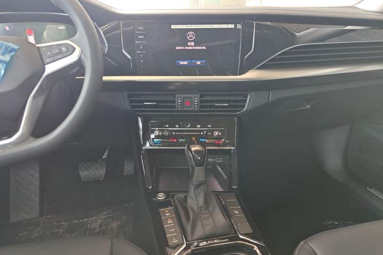Used Volkswagen Passat New Energy 2025 430 PHEV Hybrid Business Edition Audio And AC Panel