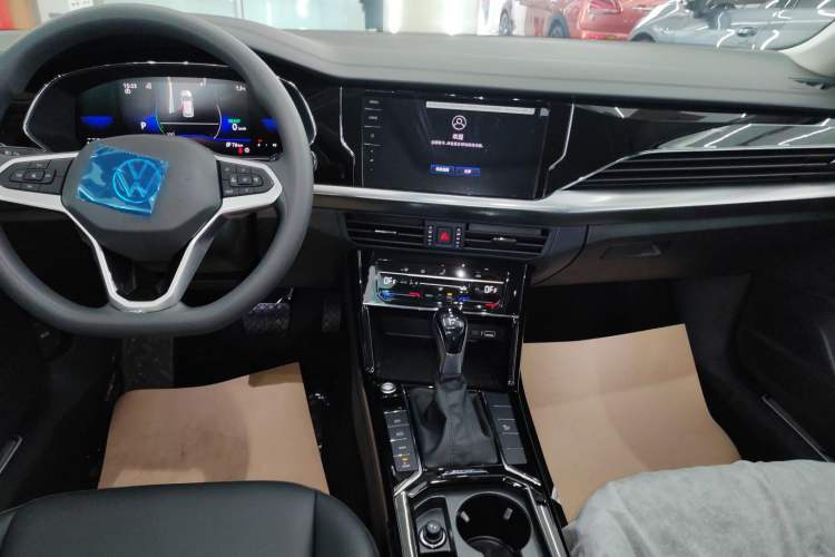 Used Volkswagen Passat New Energy 2025 430 PHEV Hybrid Business Edition Audio And AC Panel