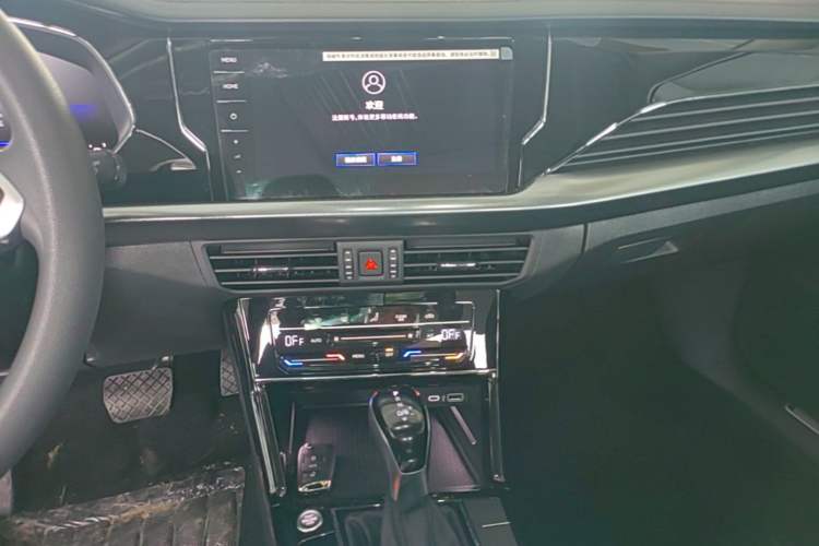 Used Volkswagen Passat New Energy 2025 430 PHEV Hybrid Business Edition Audio And AC Panel