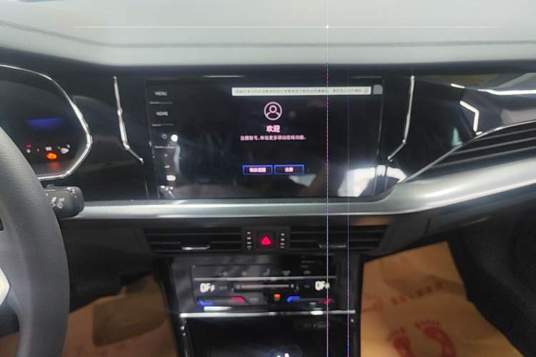 Used Volkswagen Passat New Energy 2025 430 PHEV Hybrid Business Edition Audio And AC Panel