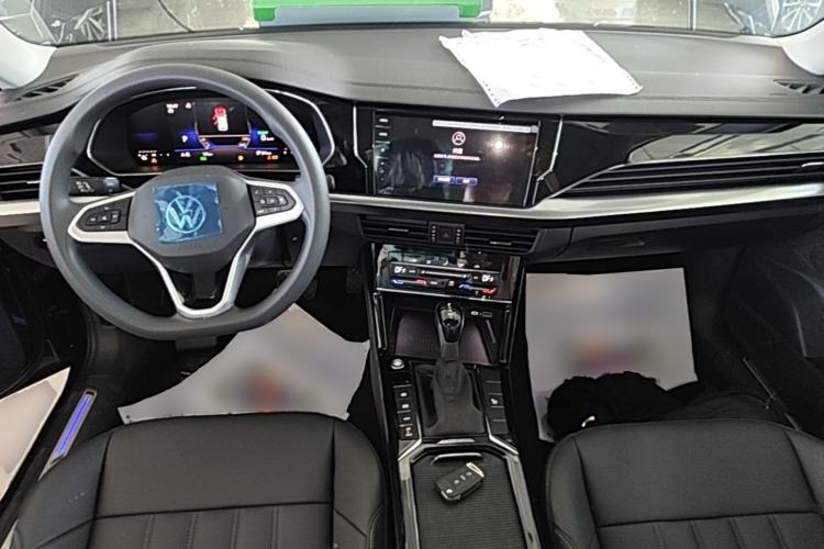 Used Volkswagen Passat New Energy 2025 430 PHEV Hybrid Business Edition Center Console