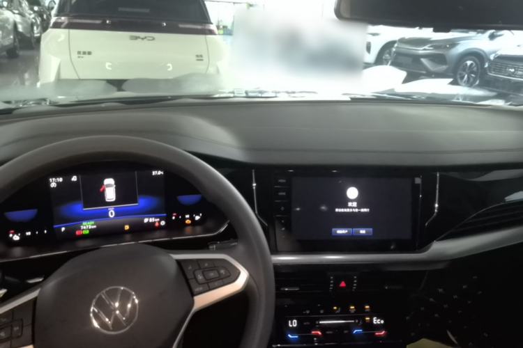 Used Volkswagen Passat New Energy 2025 430 PHEV Hybrid Business Edition Center Console