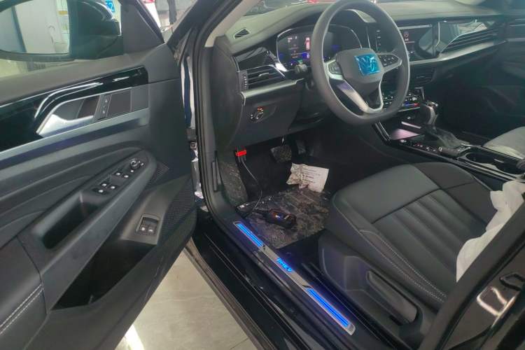 Used Volkswagen Passat New Energy 2025 430 PHEV Hybrid Business Edition Driver Seat
