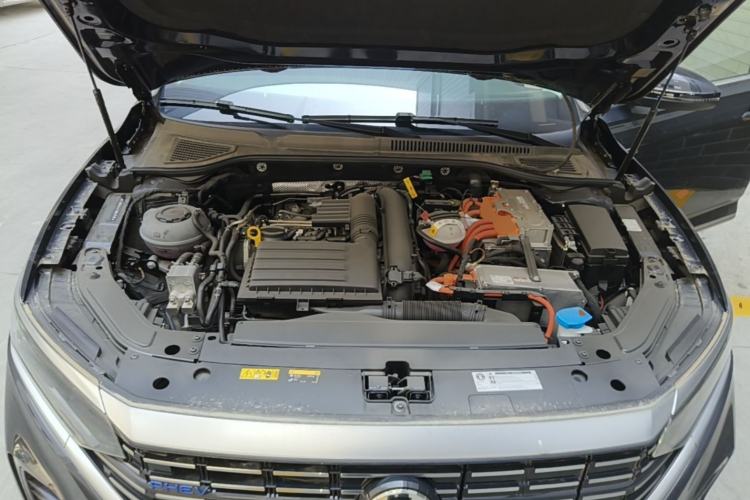 Used Volkswagen Passat New Energy 2025 430 PHEV Hybrid Business Edition Engine Bay