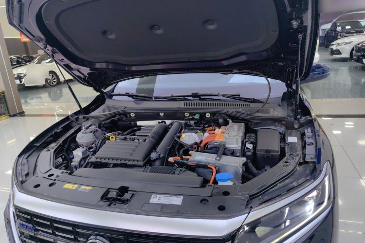 Used Volkswagen Passat New Energy 2025 430 PHEV Hybrid Business Edition Engine Bay