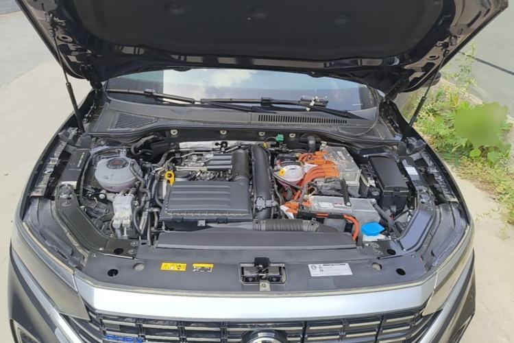 Used Volkswagen Passat New Energy 2025 430 PHEV Hybrid Business Edition Engine Bay