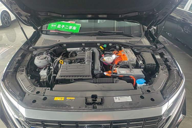 Used Volkswagen Passat New Energy 2025 430 PHEV Hybrid Business Edition Engine Bay