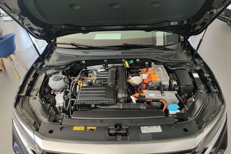 Used Volkswagen Passat New Energy 2025 430 PHEV Hybrid Business Edition Engine Bay