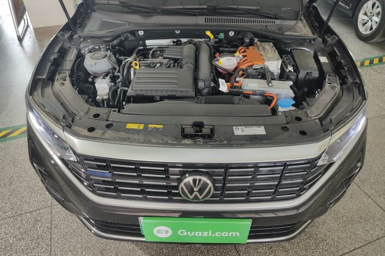 Used Volkswagen Passat New Energy 2025 430 PHEV Hybrid Business Edition Engine Bay