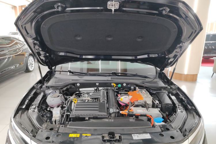 Used Volkswagen Passat New Energy 2025 430 PHEV Hybrid Business Edition Engine Bay
