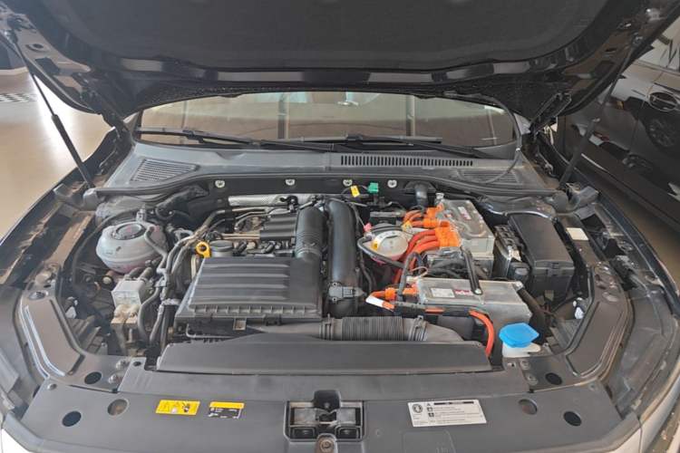 Used Volkswagen Passat New Energy 2025 430 PHEV Hybrid Business Edition Engine Bay