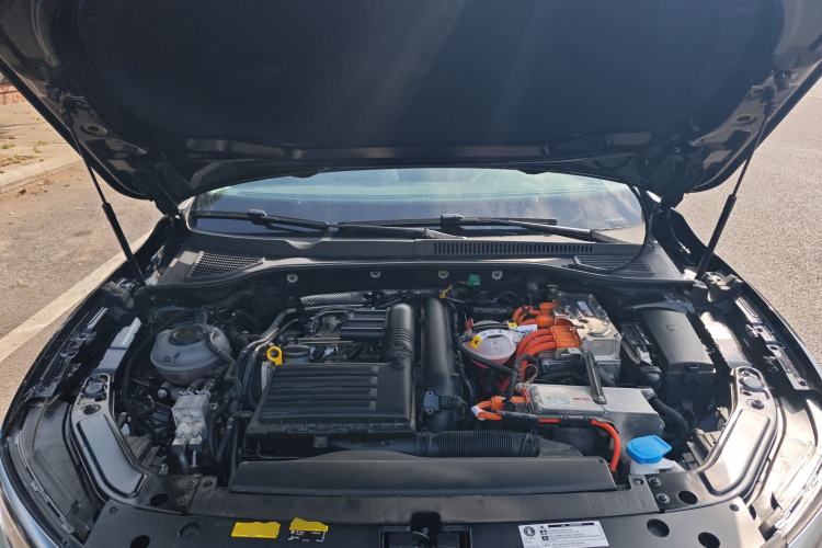 Used Volkswagen Passat New Energy 2025 430 PHEV Hybrid Business Edition Engine Bay