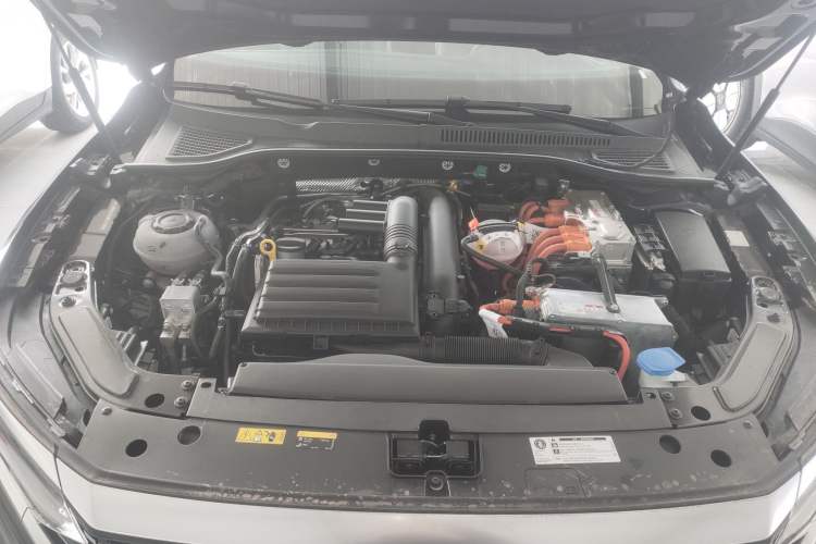 Used Volkswagen Passat New Energy 2025 430 PHEV Hybrid Business Edition Engine Bay