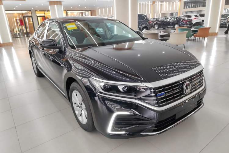 Used Volkswagen Passat New Energy 2025 430 PHEV Hybrid Business Edition Exterior 1