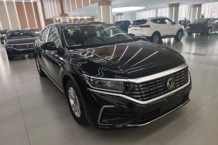 Used Volkswagen Passat New Energy 2025 430 PHEV Hybrid Business Edition Exterior 1